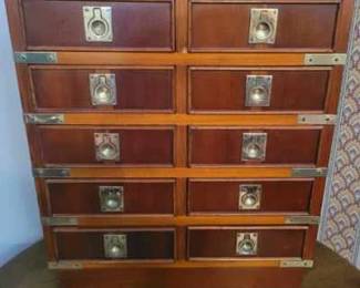 Small chest of Drawers 10 drawers Dresser top topped with Lamps Galore