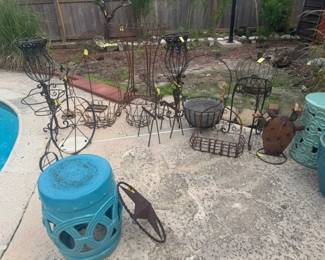 MORE ...ALL kinds of Yards Decor  -- Wire