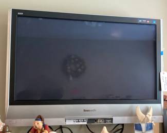 Panasonic 38" Digital TV with Remote