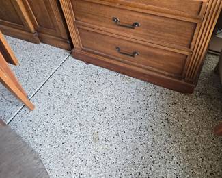 Server with 3 Drawers and Pull-Out Table (Matches China Cabinet)