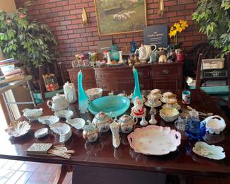 Great vintage items, table & chairs