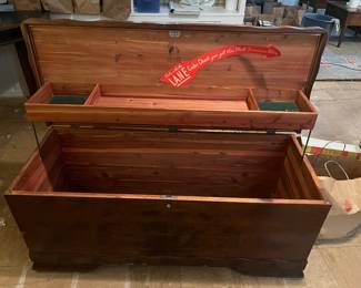 Lane Cedar Chest