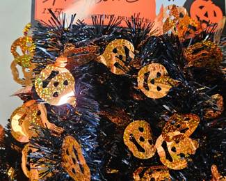 Halloween garland