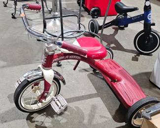 TRICYCLE
