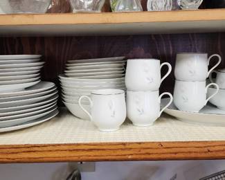Mango China Japan “Rosanne” #6176 China Set – Beautiful vintage china set featuring delicate floral detailing. Includes dinner plates, smaller plates, cups, saucers and serving pieces. A lovely, substantial set for collectors, entertaining or display.