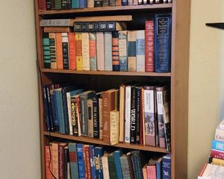 Large Book Collection – Vintage & Modern Books: Extensive assortment including Reader’s Digest Condensed Books spanning multiple years, vintage and older hardcover books, cookbook and recipe collections, history and Americana, biographies and memoirs, politics, reference books, technical/electronics books, gardening, religion, poetry, humor and more.