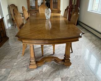 Dining room table