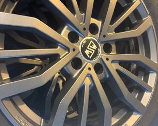 Wheels & Tires