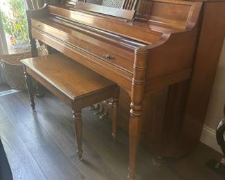 Everett Piano