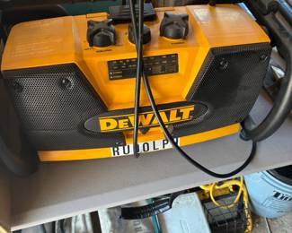 Dewalt radio