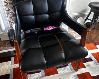 leather vintage executive chair (needs reupholstering)