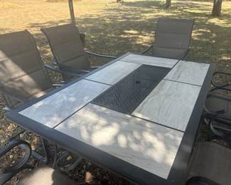 outdoor dining table