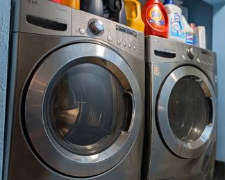 LG ULTRA LARGE FRONT LOAD WASHER & DRYER