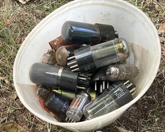 290 vintageelectronvacuumtubesassortment