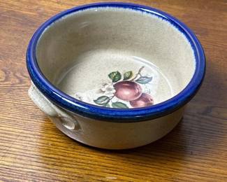 067 monroesaltworkshandledstonewarebowl