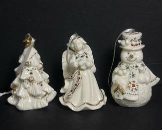 133 porcelainchristmasornamentswithgold