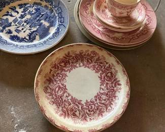 226 vintagetransferwareplatesandcupswit