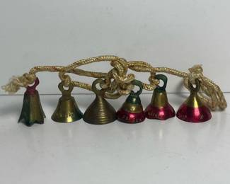 121 vintagebrasschristmasbellswithreda