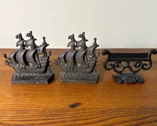 013 castirongalleonshipbookendsandscro