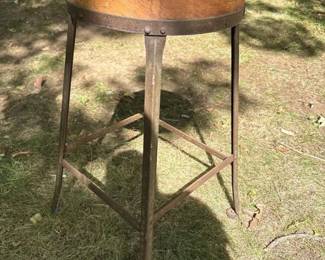 282 industrialstylemetalandwoodstool