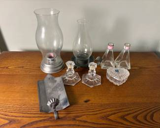 166 assortedcrystalandmetalcandlesticks