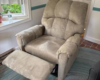 332 taupepowerliftreclinerchairwithrem