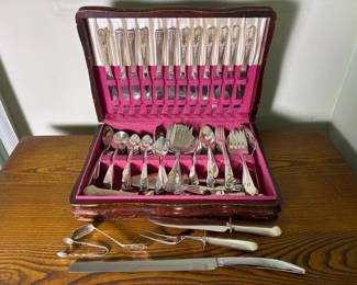 157 assortedsilverplateflatwareandservin