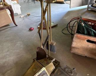 220 brassfireplacetoolsetwithtwobrass