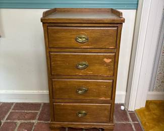 047 smallfourdrawerwoodenchest