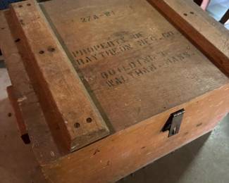 211 woodstoragecheststampedraytheonwalt