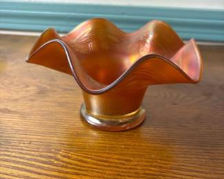 085 marigoldcarnivalglassruffledhatshap