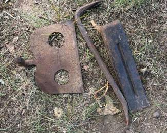 285 assortedrustedindustrialsteelparts