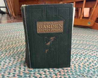 049 1950thenewgardenencyclopediabyel
