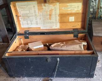 270 vintagecarpenterstoolchest