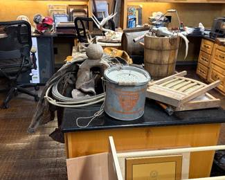 Hunting, Fishing and Outdoor Decor Collectables.