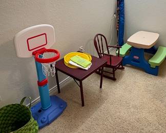 Little Tikes Easy Score Basketball Set, Picnic Table and Furniture.
