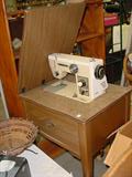 Nice working electric sewing machine