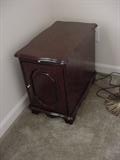 Mahogany in room humidifier