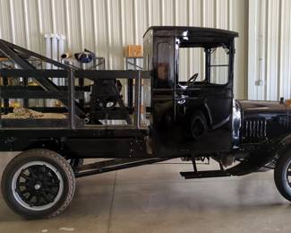 1923 Ford Model TT Wrecker Truck With Weaver 3-Ton Auto Crane And Rajo Overhead Valve Engine