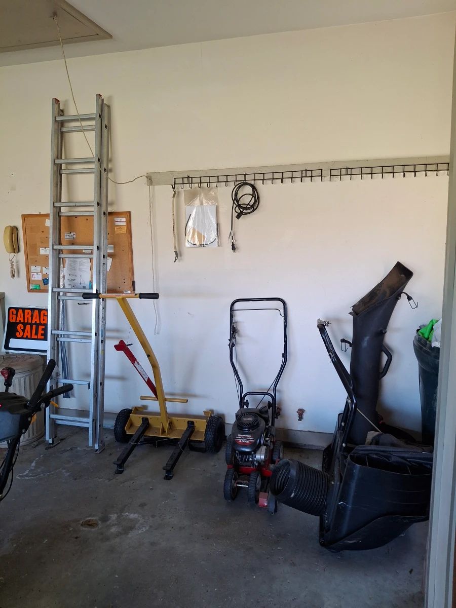 Bagging Unit for John Deere to the Right!