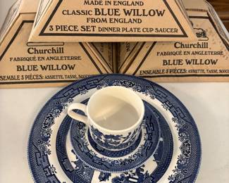 4 new sets of Churchill Blue Willow