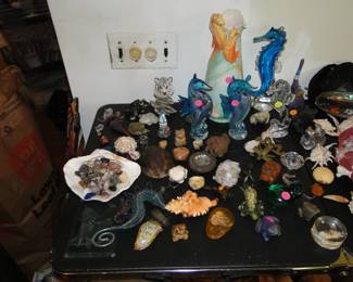 Seahorses, fetishes, Shells