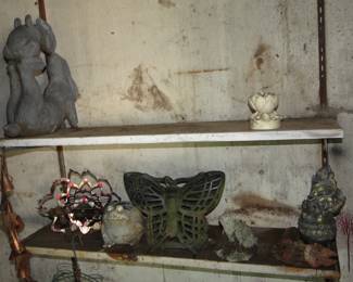 Outdoor statuary