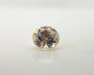 Round Cut Strontium Titanate