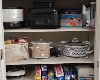 toasters, Instant pot, Oster blender, Healthmaster Elite blender, Nutri bullet blender, George Forman beyond indoor grill and air fryer, West Bend slow cooker, crock pots, Mr Coffee coffee pot