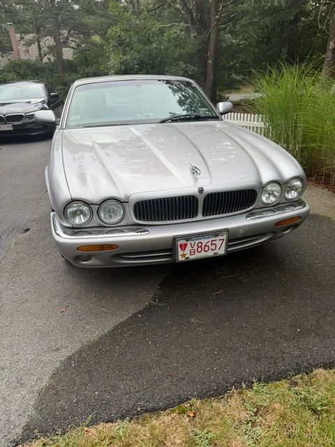 2002 XJ 80,095 MILES