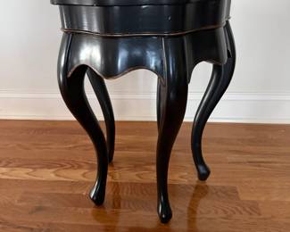 Ethan Allen Black Scalloped Accent Table| Side Table | Shaped scallop top with contrasting fine border detail shaped apron and elegant cabriole/ Queen Anne-style legs. Finished in distressed black/dark finish with subtle exposed wood accents.