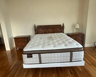Traditional Queen Bedroom Set: Headboard, 2 Matching Nightstands. Additional pictures for the dresser and mirror.