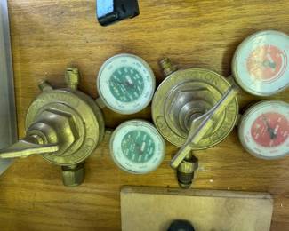 pressure gauges