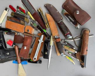 assorted knives
